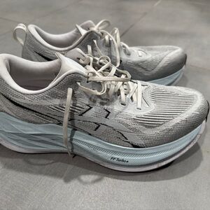 Asics White and Gray Athletic Shoes